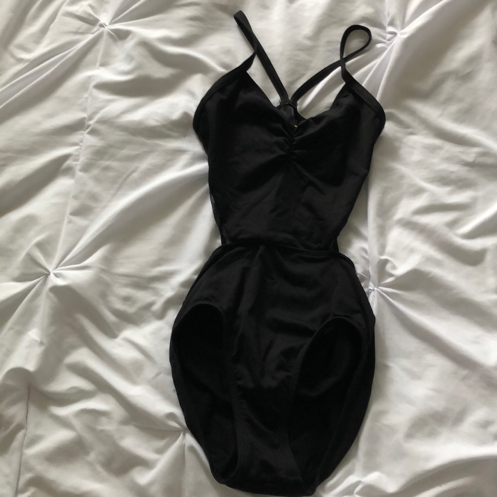 Motion wear leotard/ bodysuit